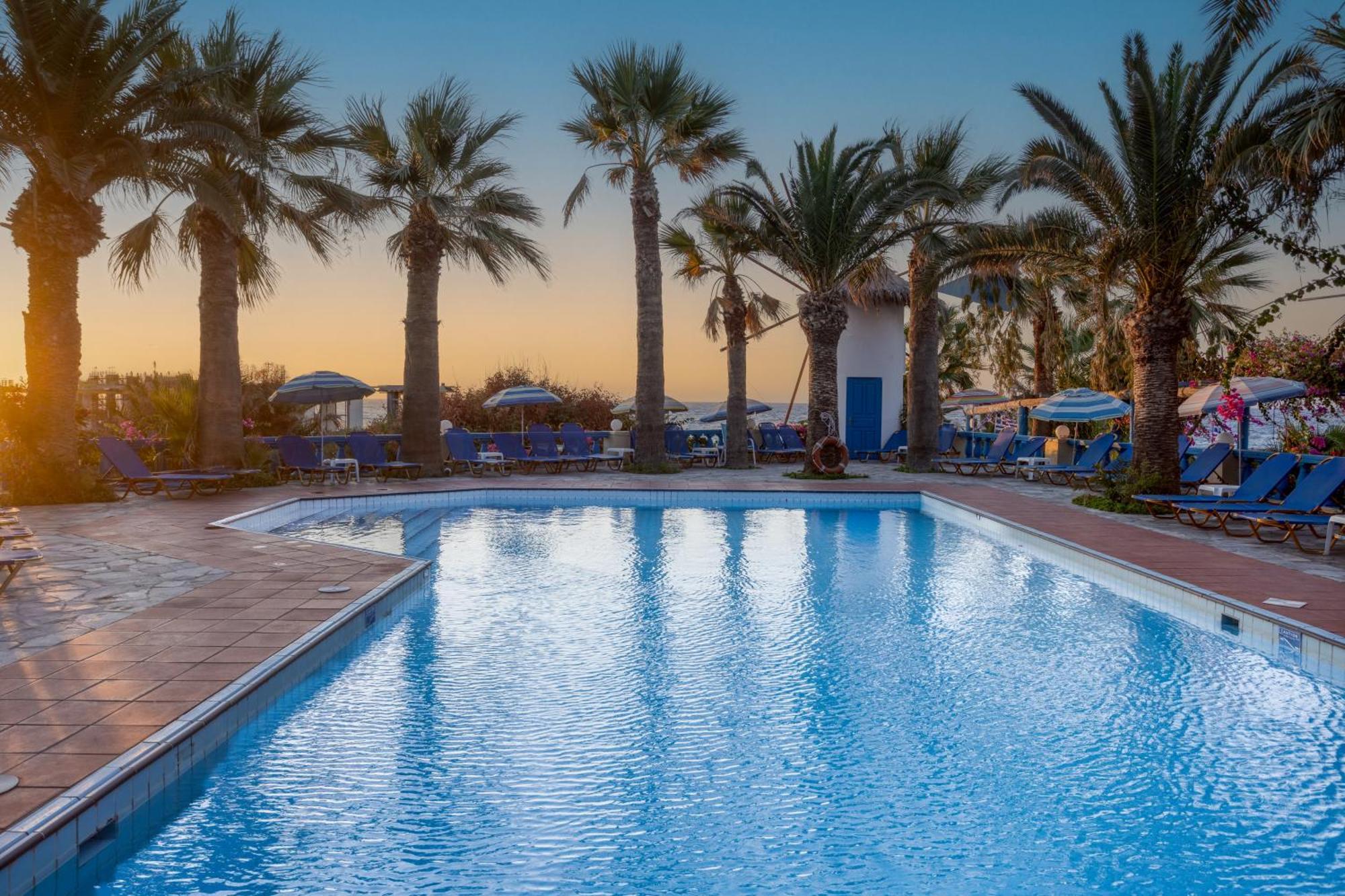 Palm Bay By Estia Hotel Sissi Buitenkant foto